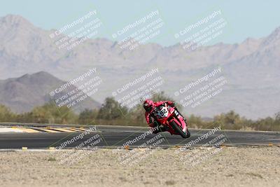 media/Nov-01-2025-CVMA (Sat) [[fc0f7531b8]]/Race 1-Formula Middleweight/